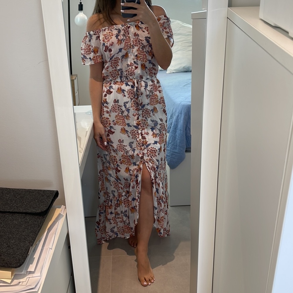 Women small Maxi off the shoulder flower dress elastic neckline waistband strap